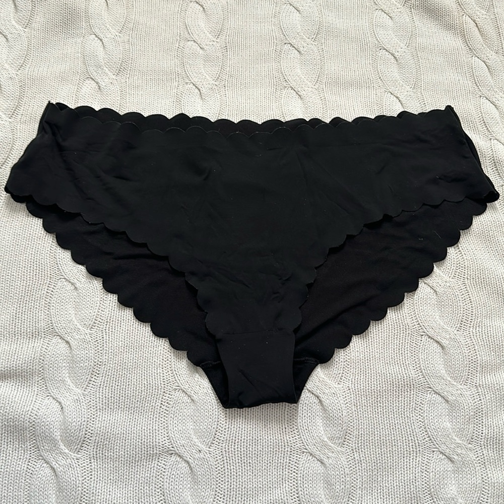Plus | Women's H&M Bikini Bottom Scalloped Edge Black Size 20